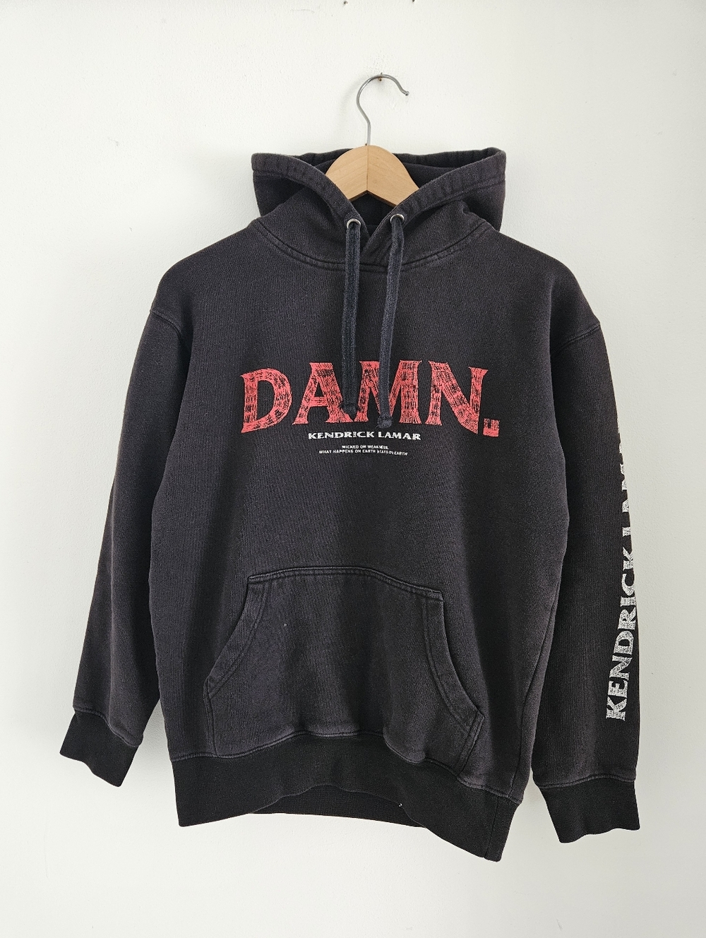 Kendrick Lamar DAMN Tour Hoodie 2017 TDE Black Graphic Mens Medium